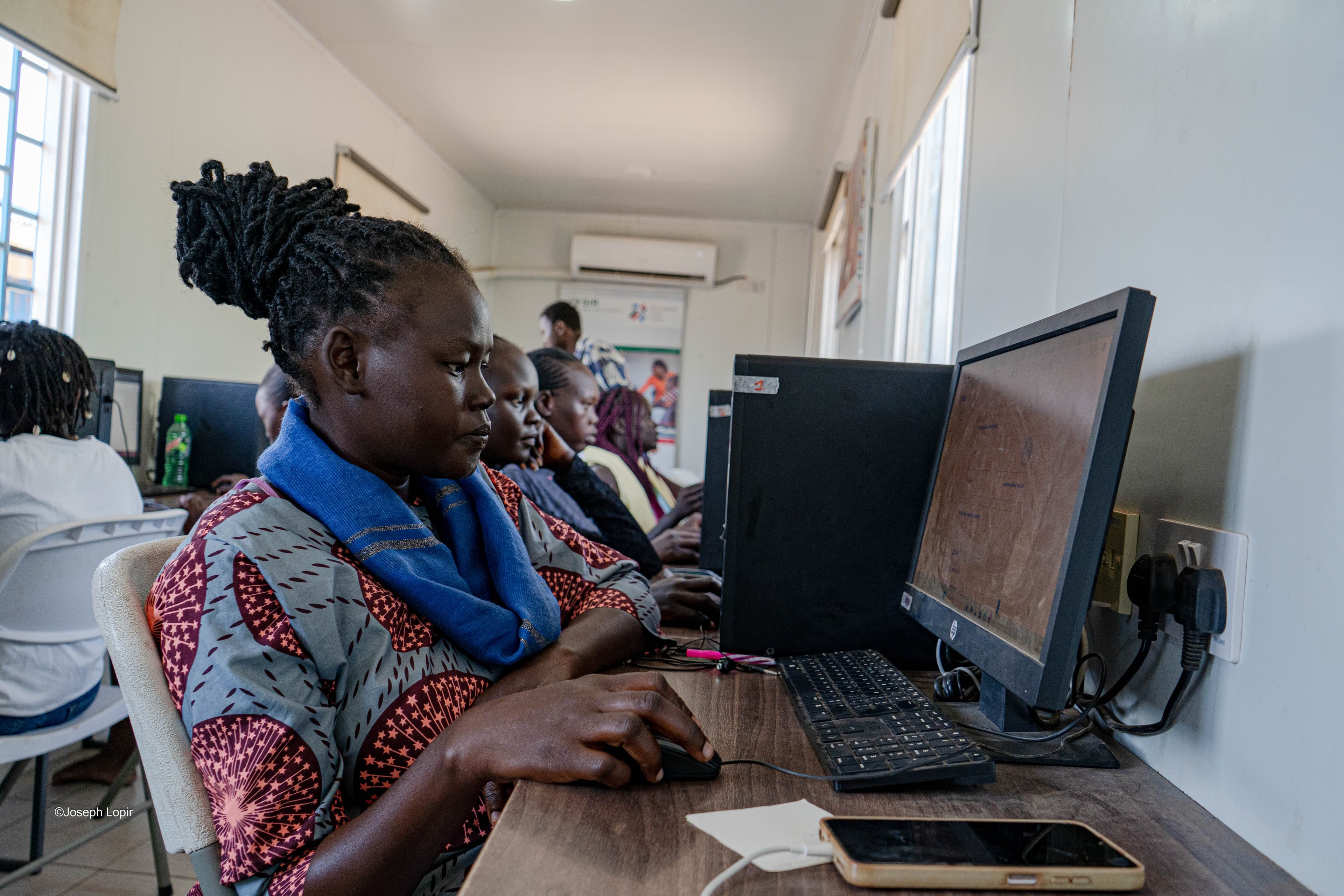 Digital Skills Training for Refugee Youth (ITC)